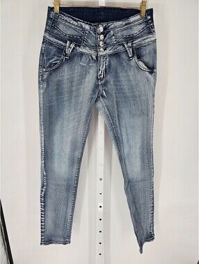 GOGO Star Women's Blue Pockets Belt Loop Mid Rise Button Closer Jeans Size 30